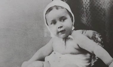 1888 - Heitor Villa-Lobos com 1 ano de idade - Rio de Janeiro